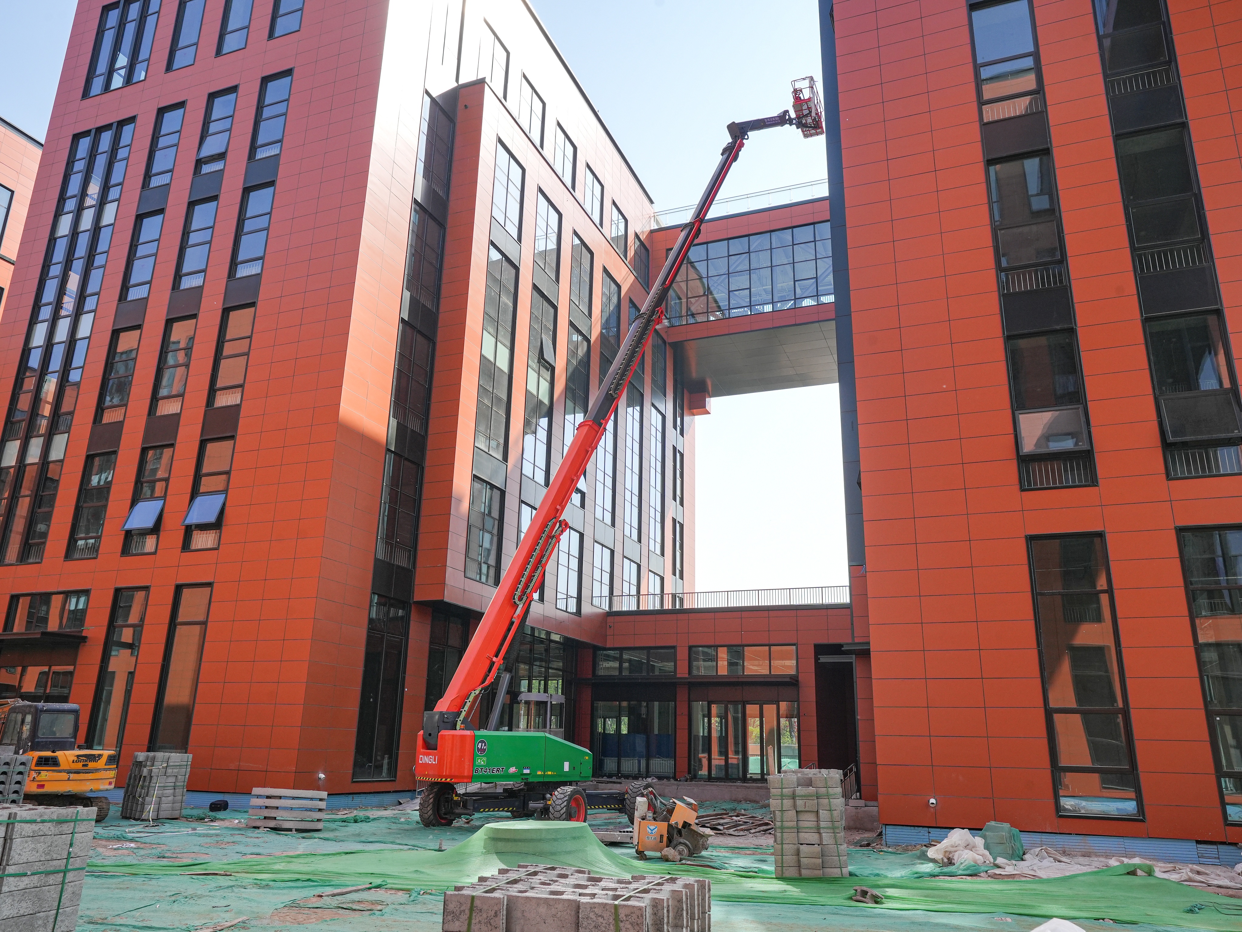 41米電動直臂式升降車